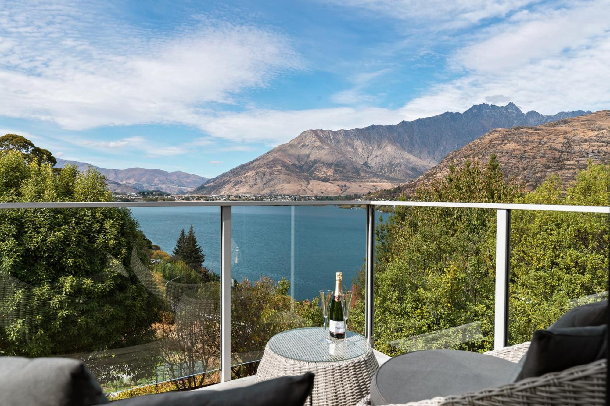 The Bonailie Bothy Villa Queenstown Exteriör bild